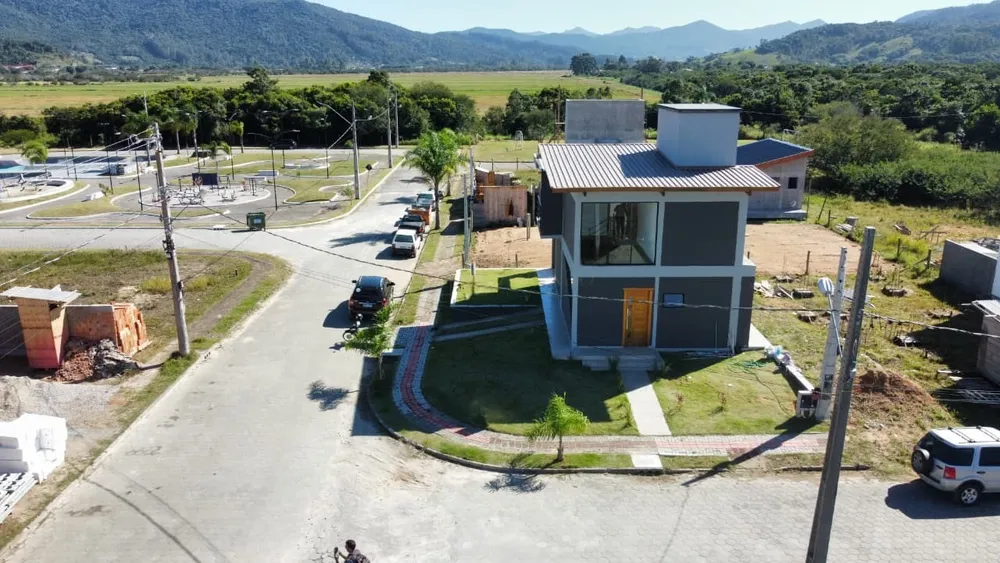 Casa, 2 quartos, 122 m² - Foto 1