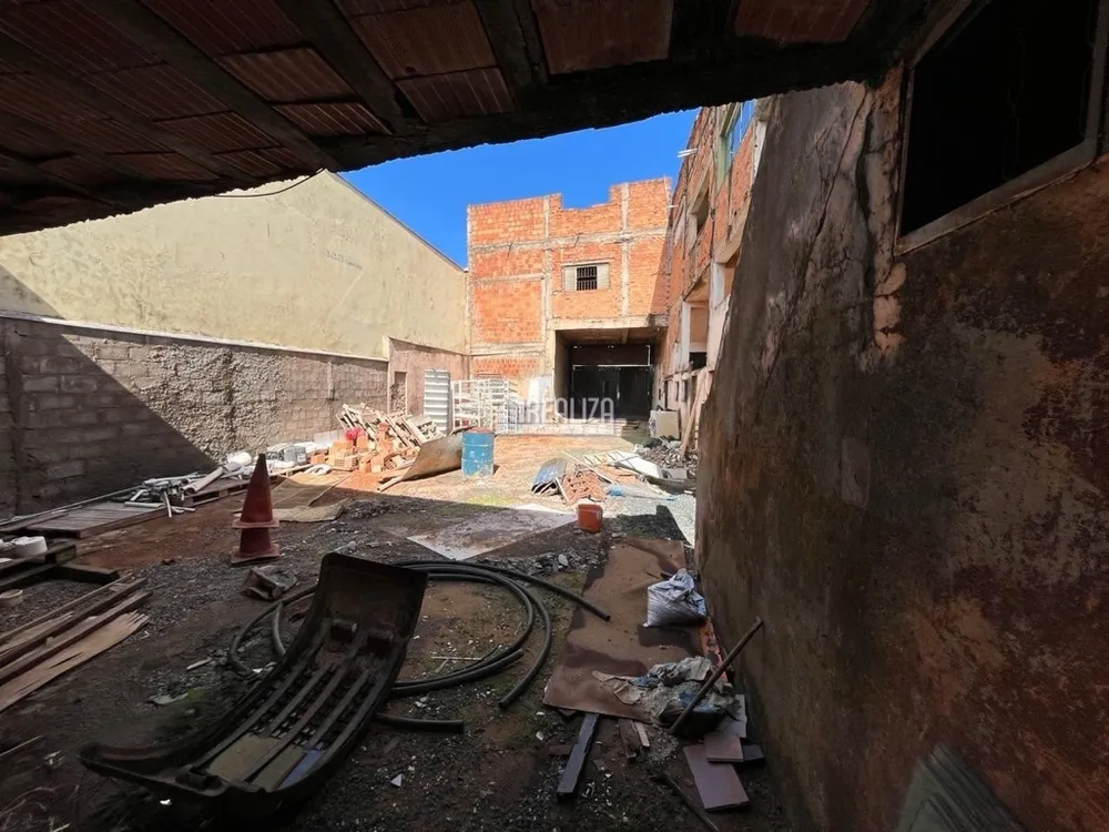Loteamento e Condomínio, 306 m² - Foto 2