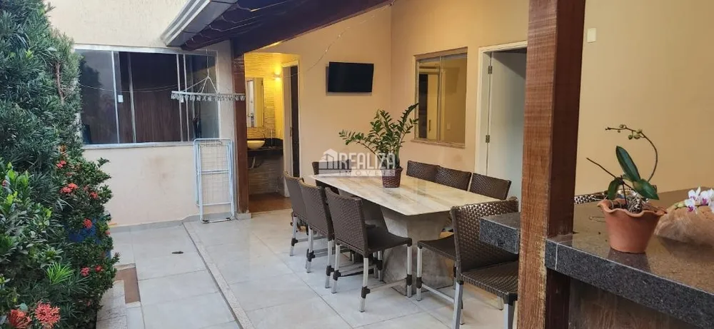Casa, 2 quartos, 125 m² - Foto 11