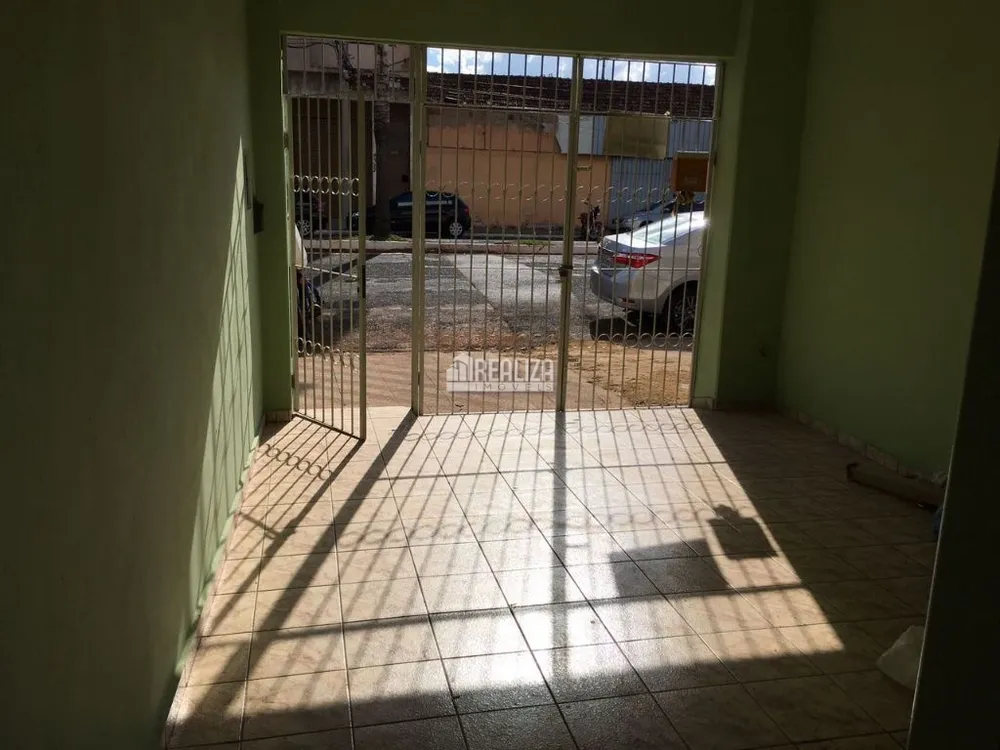 Casa, 2 quartos, 150 m² - Foto 1