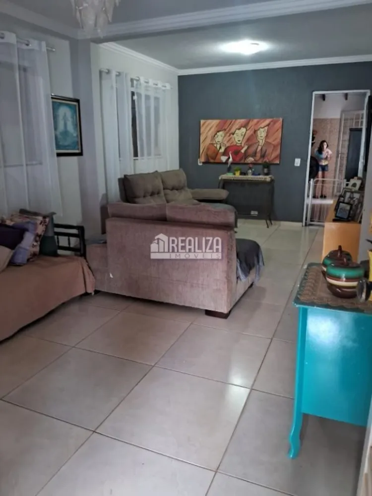 Casa, 3 quartos, 116 m² - Foto 2