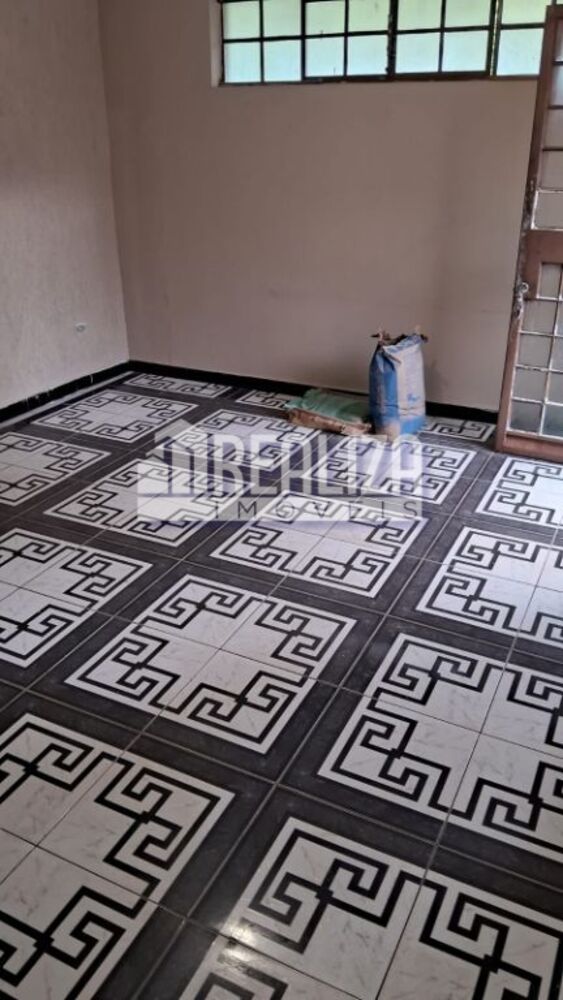 Casa à venda com 2 quartos, 100m² - Foto 4