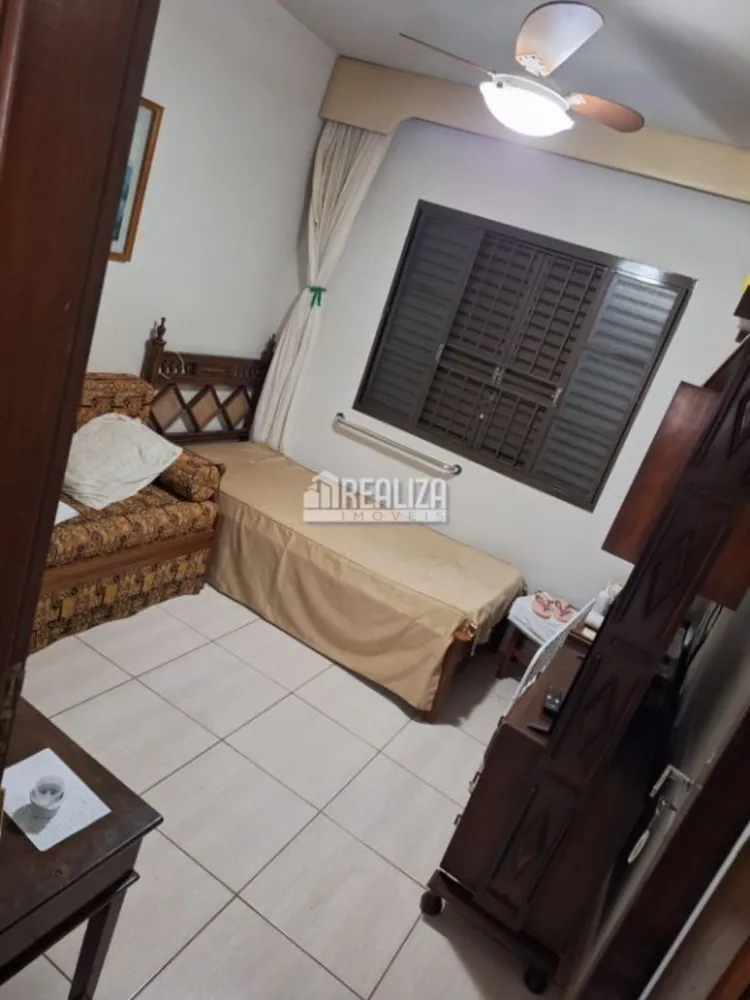 Casa, 3 quartos, 226 m² - Foto 5