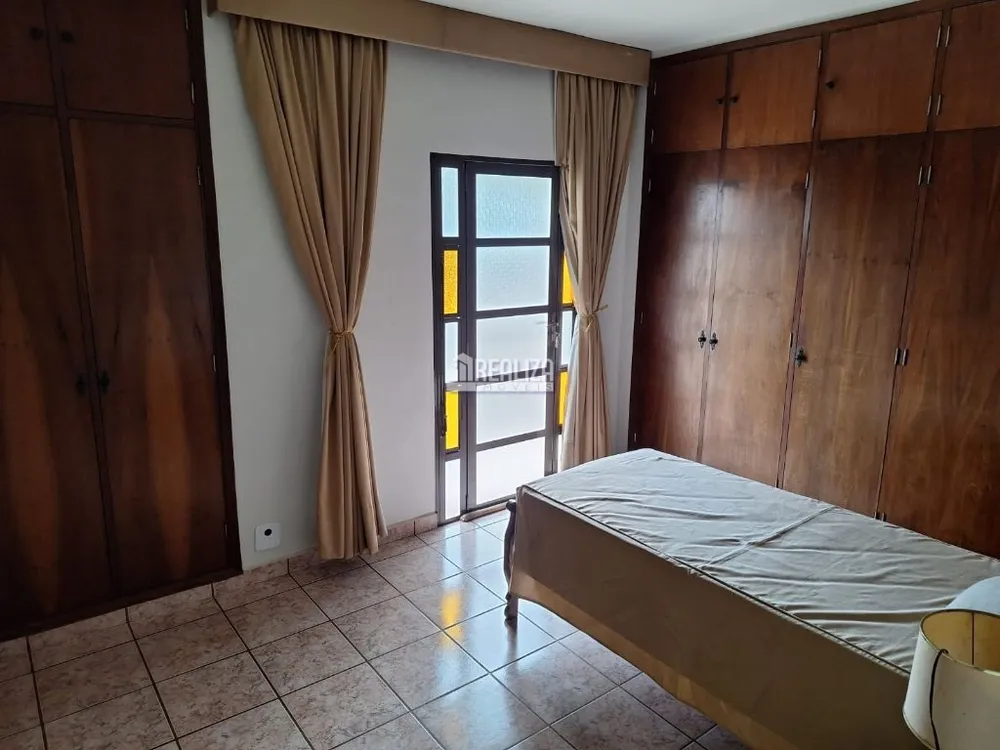 Casa, 3 quartos, 226 m² - Foto 8