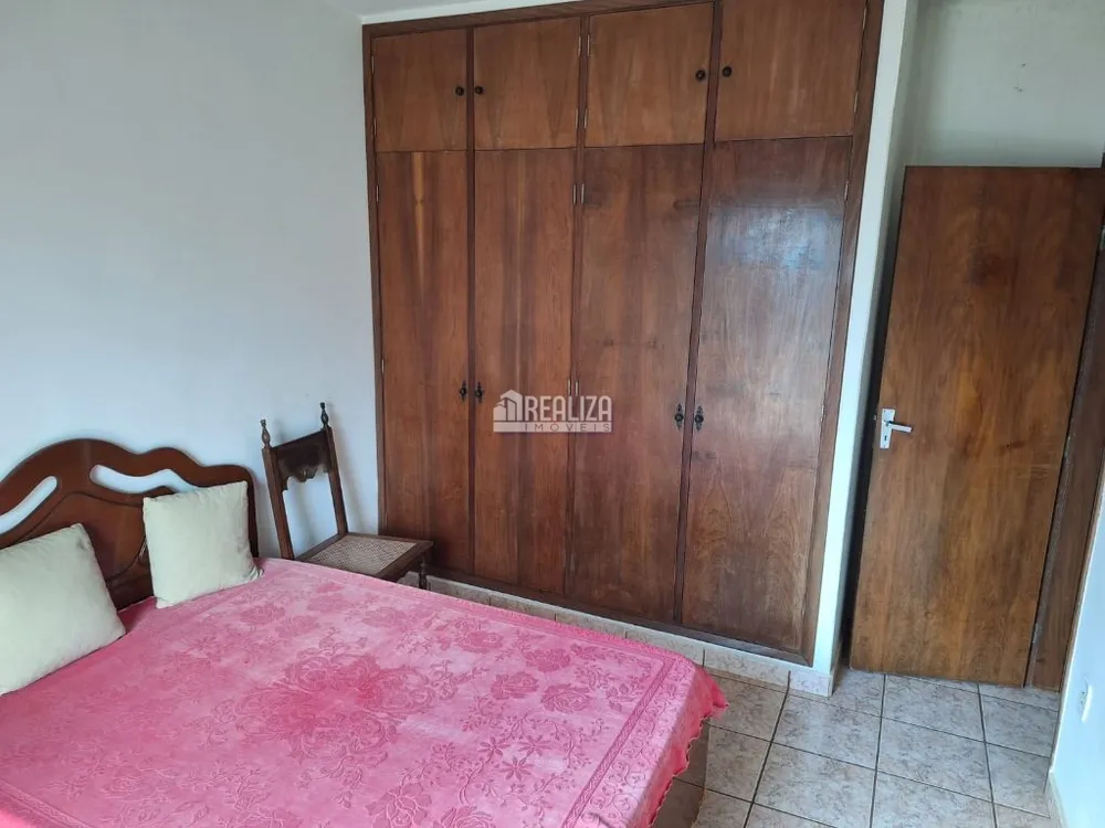 Casa, 3 quartos, 226 m² - Foto 4