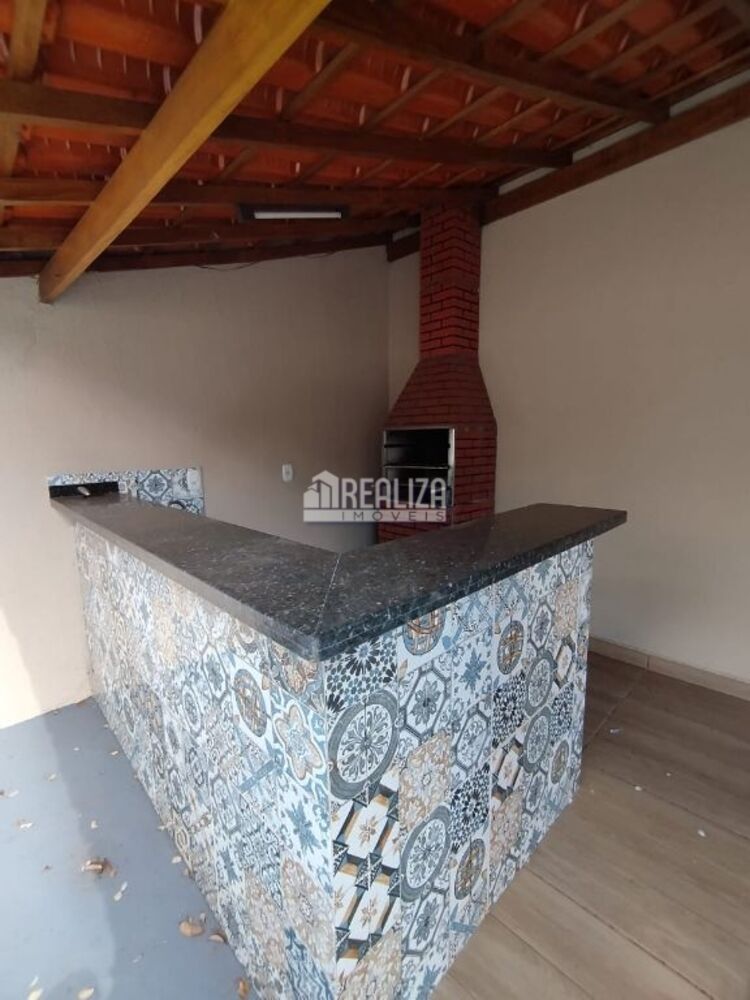 Casa, 2 quartos, 142 m² - Foto 1