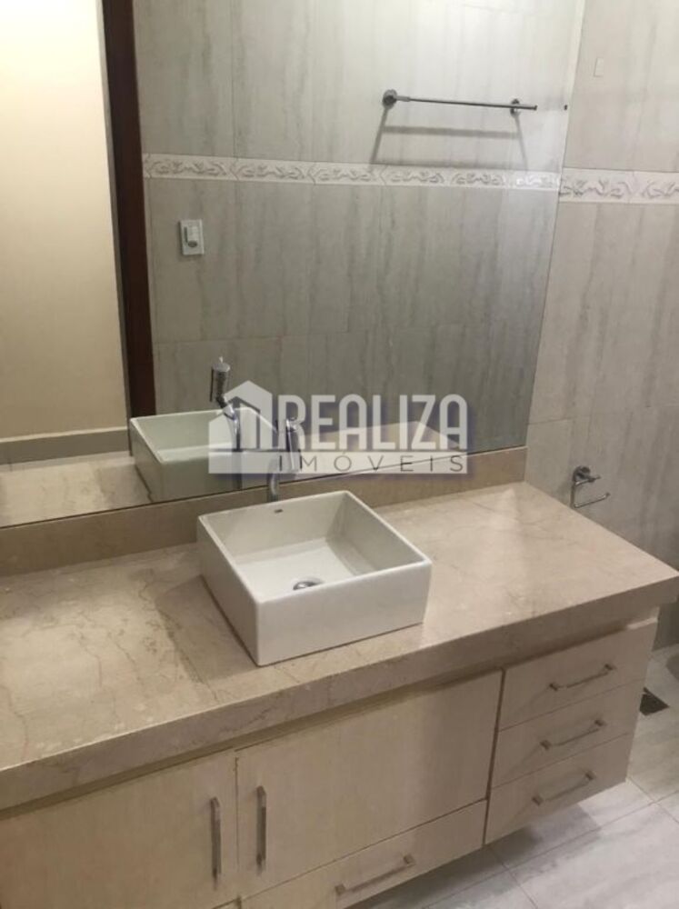 Casa, 3 quartos, 205 m² - Foto 4