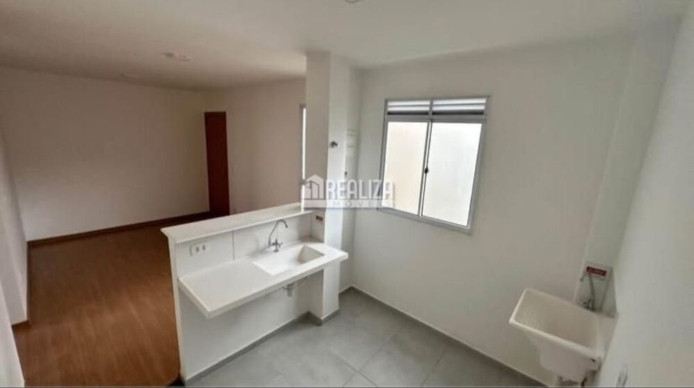 Apartamento à venda e aluguel com 2 quartos, 50m² - Foto 1