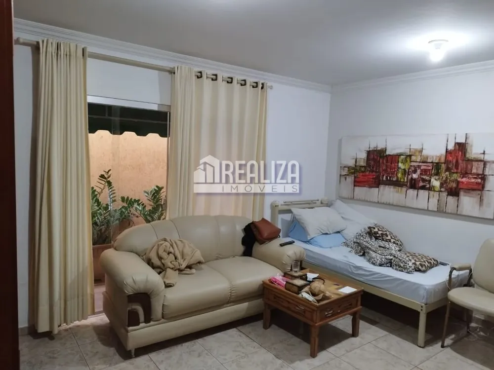 Casa, 6 quartos, 242 m² - Foto 16