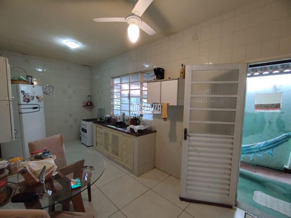 Casa, 3 quartos, 148 m² - Foto 4
