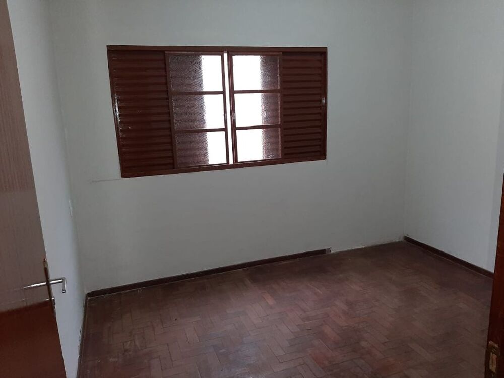 Casa à venda com 4 quartos, 170m² - Foto 6