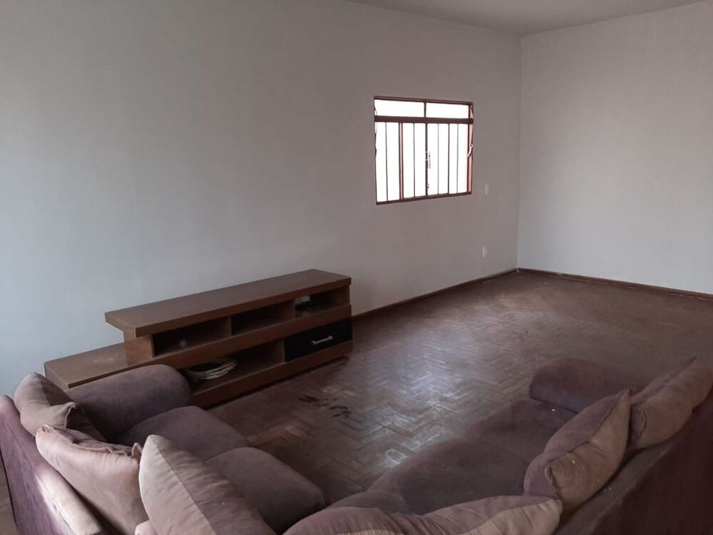 Casa à venda com 4 quartos, 170m² - Foto 8