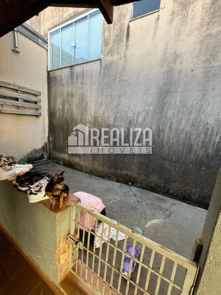 Casa, 4 quartos, 250 m² - Foto 8