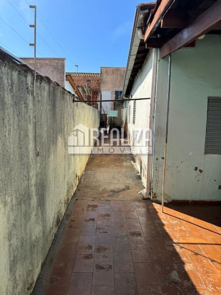 Casa, 4 quartos, 250 m² - Foto 2