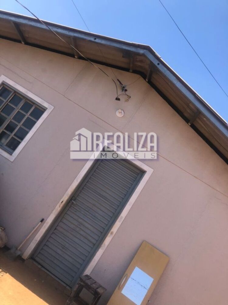 Casa, 2 quartos, 200 m² - Foto 2