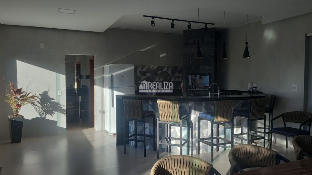 Casa, 3 quartos, 220 m² - Foto 1