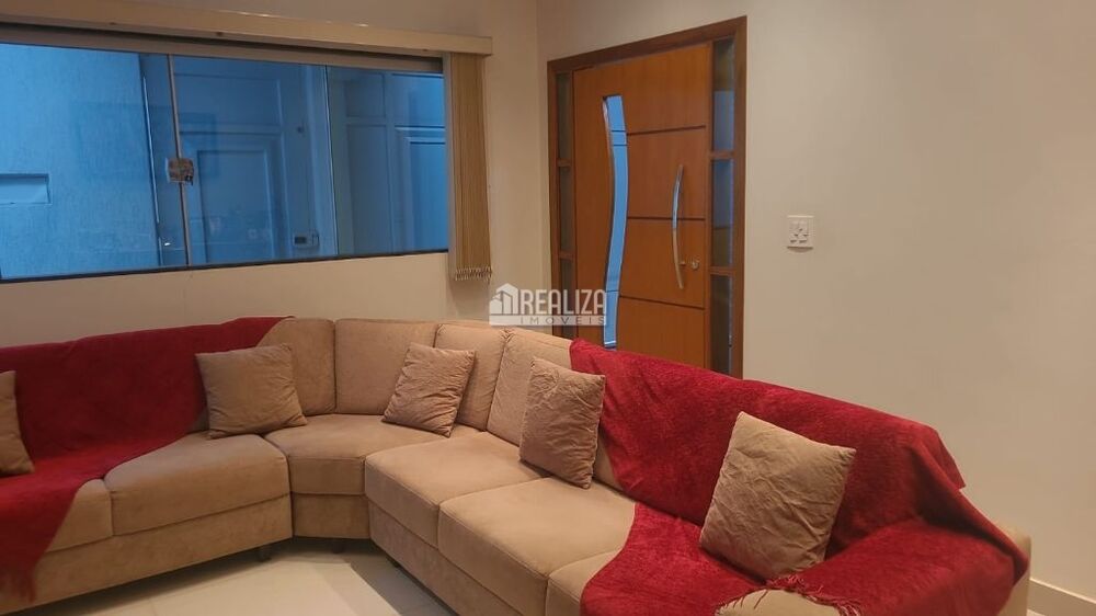 Casa, 3 quartos, 220 m² - Foto 4