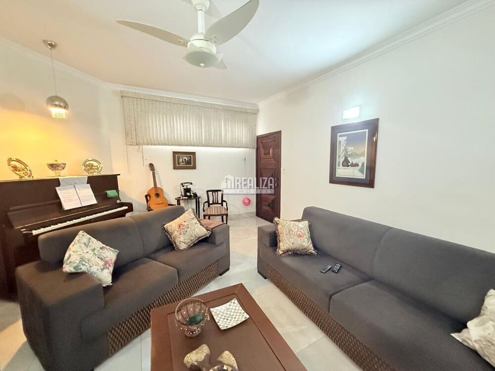 Casa, 3 quartos, 159 m² - Foto 2