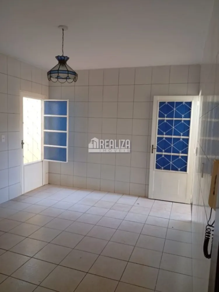 Casa, 3 quartos, 180 m² - Foto 3