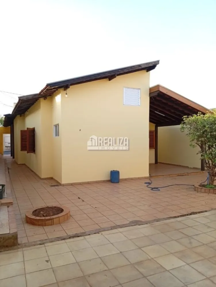Casa, 3 quartos, 180 m² - Foto 2