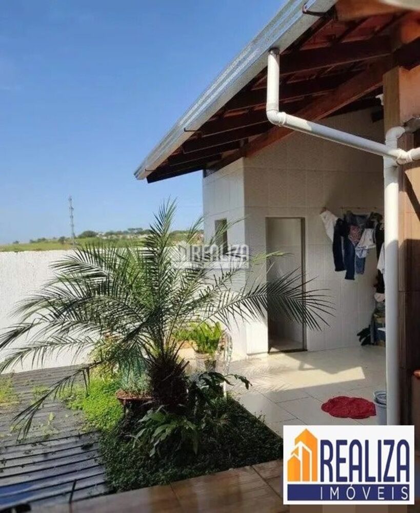 Casa, 2 quartos, 162 m² - Foto 1