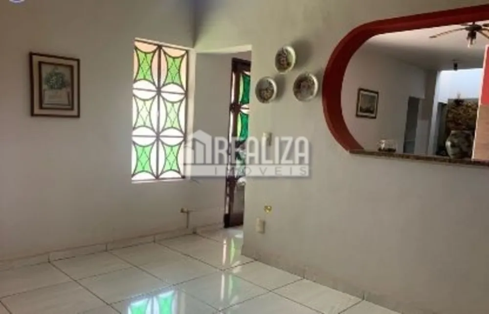 Casa, 4 quartos, 240 m² - Foto 3