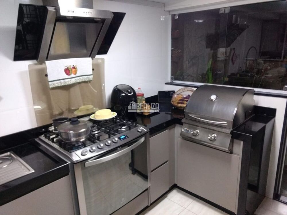 Apartamento à venda com 2 quartos, 85m² - Foto 5