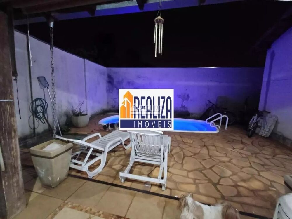 Casa, 4 quartos, 168 m² - Foto 1