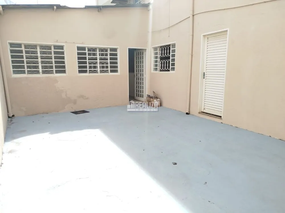 Casa, 5 quartos, 214 m² - Foto 4