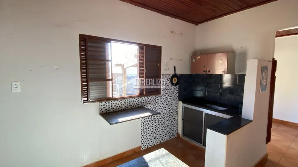Casa, 2 quartos, 100 m² - Foto 2