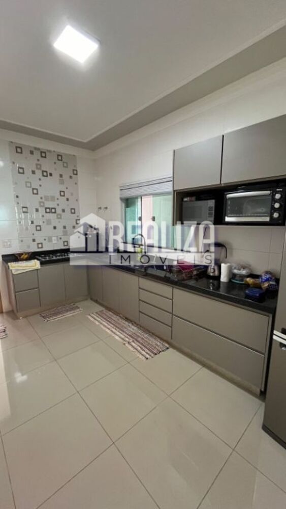 Casa, 3 quartos, 170 m² - Foto 2