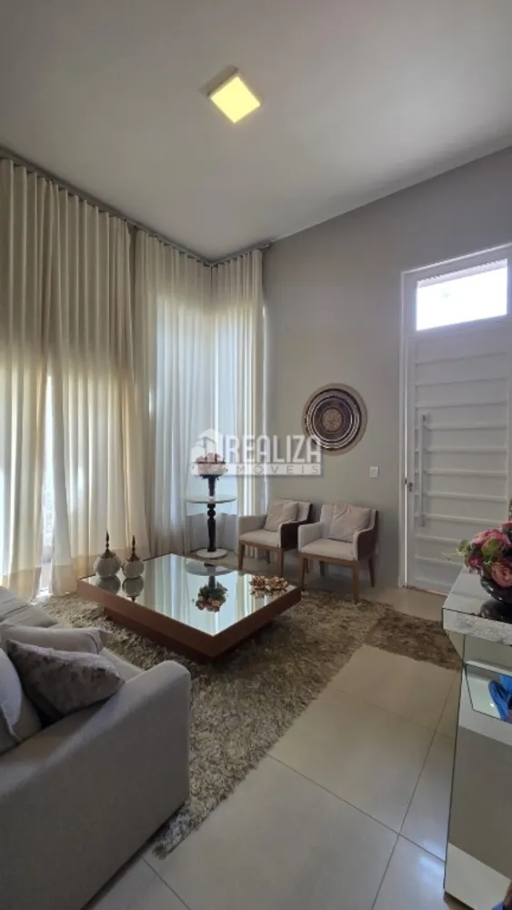 Casa, 3 quartos, 180 m² - Foto 1