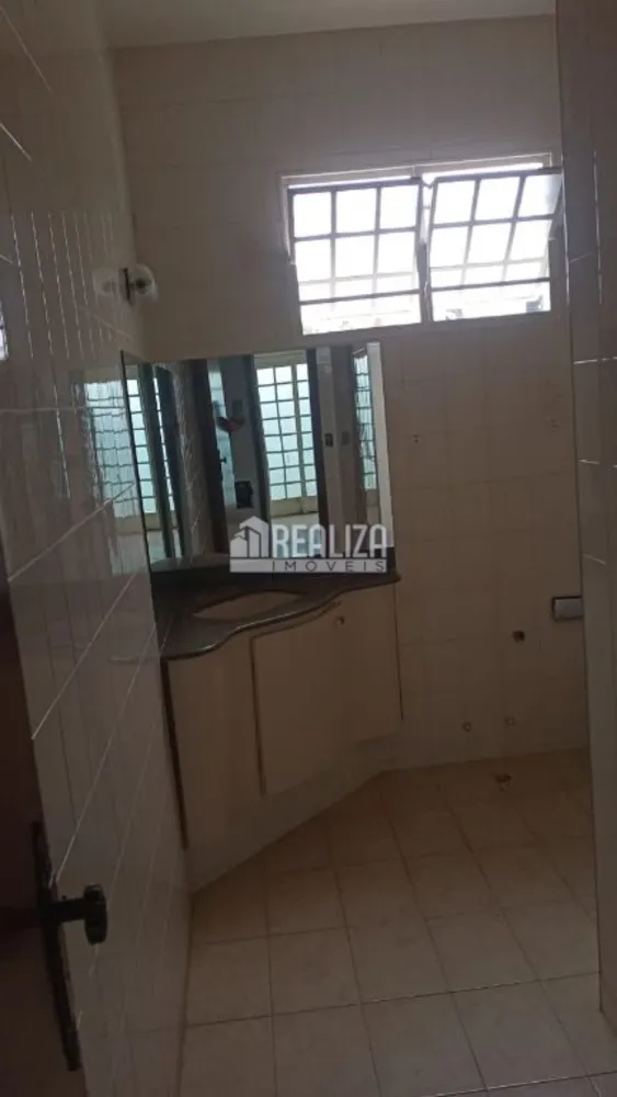 Casa, 3 quartos, 209 m² - Foto 3