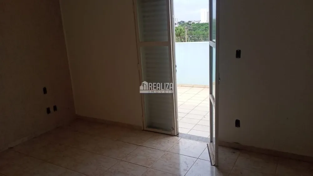Casa, 3 quartos, 209 m² - Foto 4
