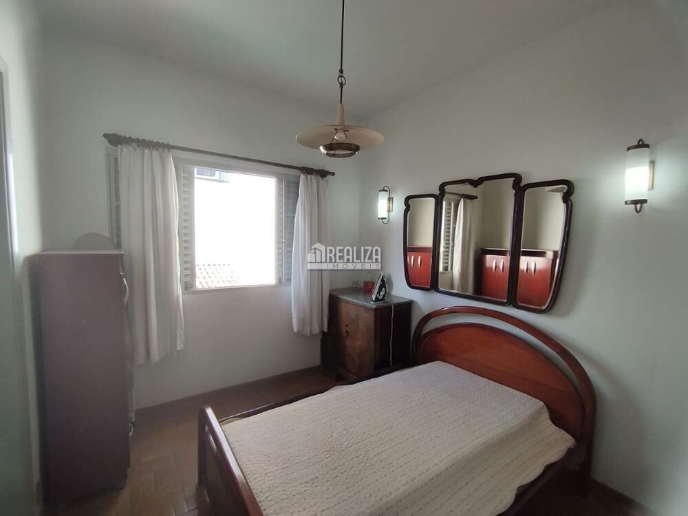Casa à venda com 4 quartos, 275m² - Foto 3