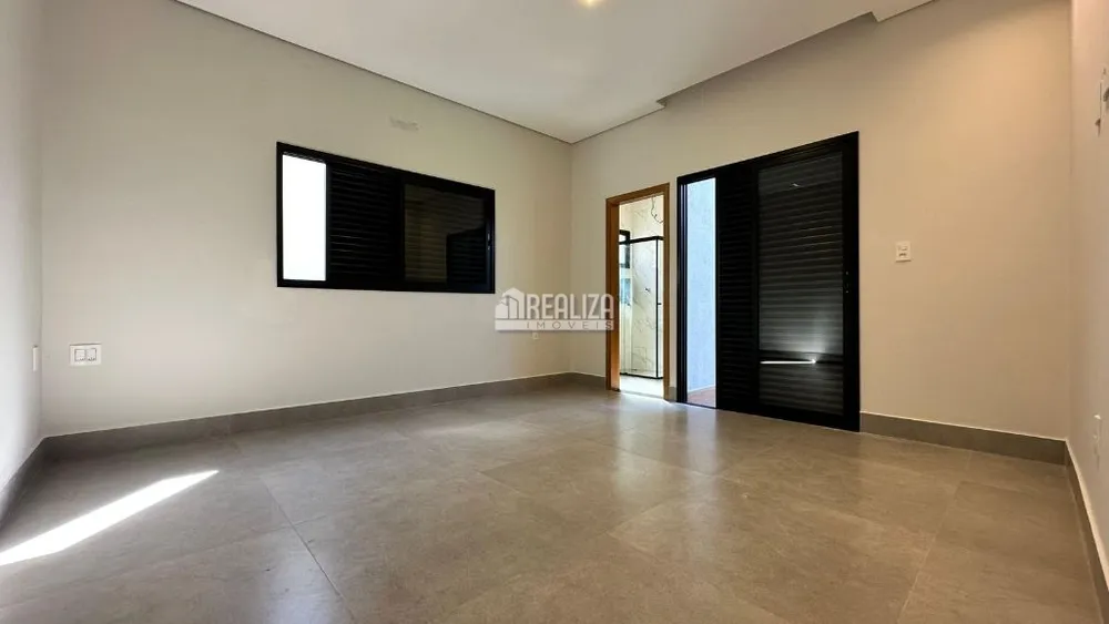 Casa, 3 quartos, 168 m² - Foto 2