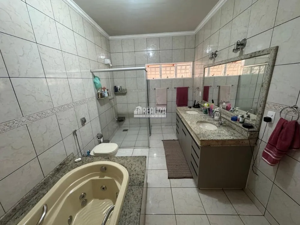 Casa, 4 quartos, 280 m² - Foto 4