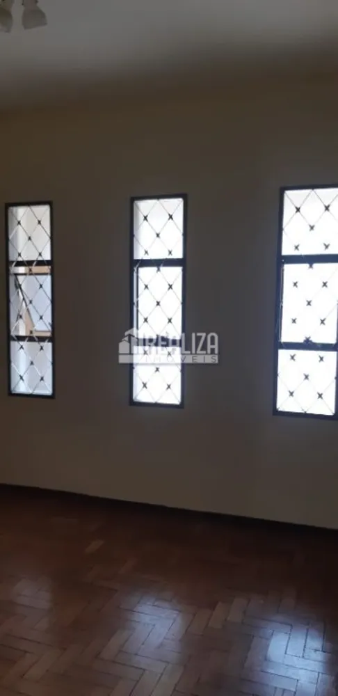 Casa, 3 quartos, 156 m² - Foto 2