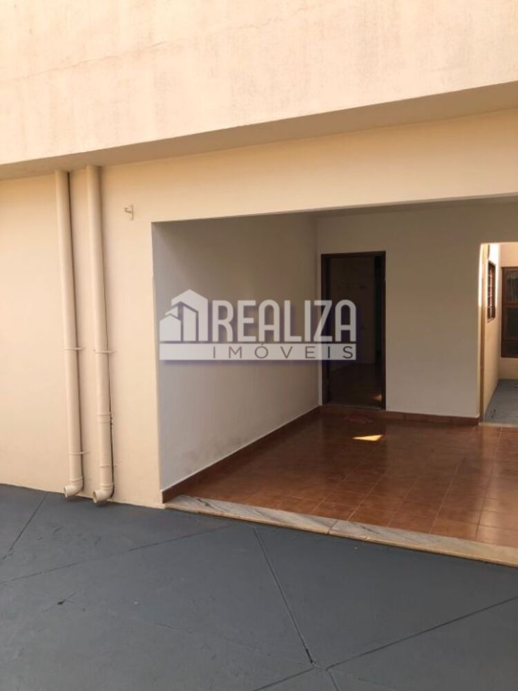 Casa à venda com 3 quartos, 234m² - Foto 6