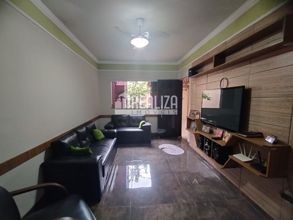 Casa, 3 quartos, 166 m² - Foto 1