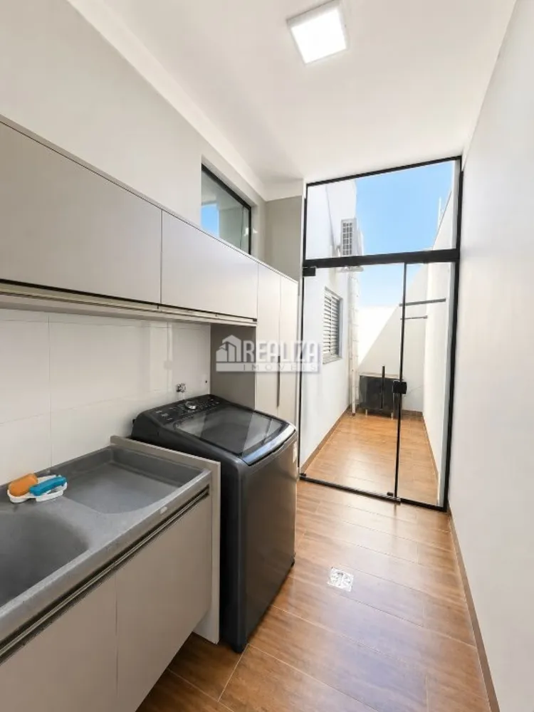 Casa, 4 quartos, 260 m² - Foto 4