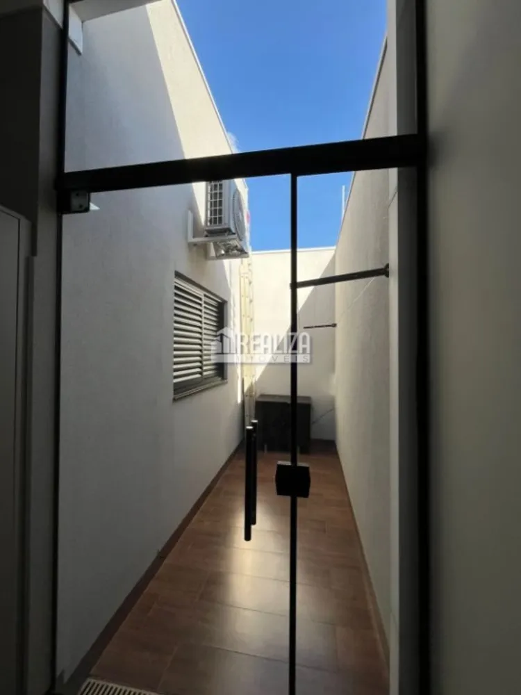 Casa, 4 quartos, 260 m² - Foto 1
