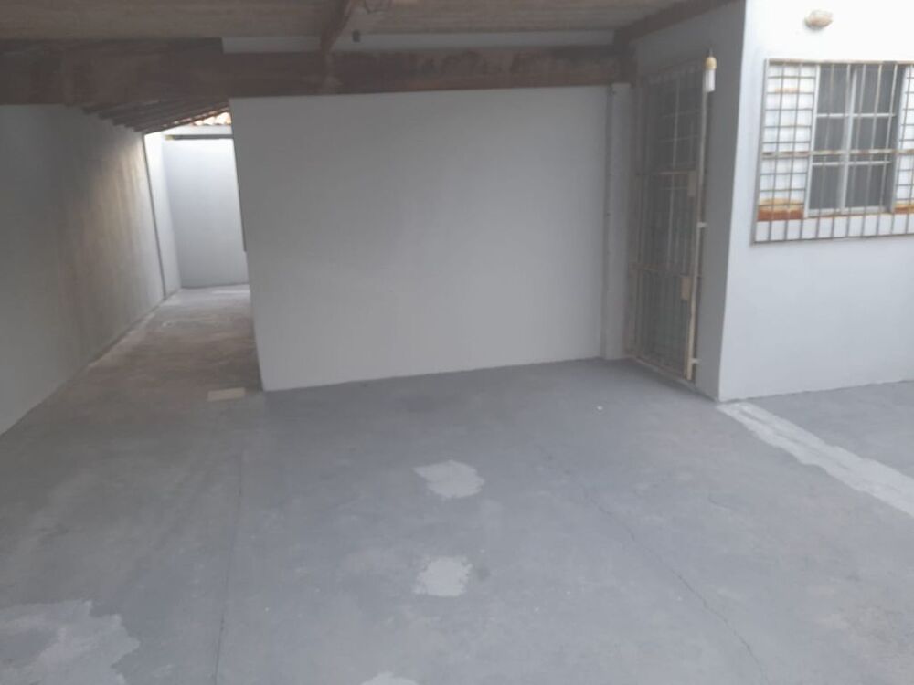 Casa à venda com 4 quartos, 170m² - Foto 4