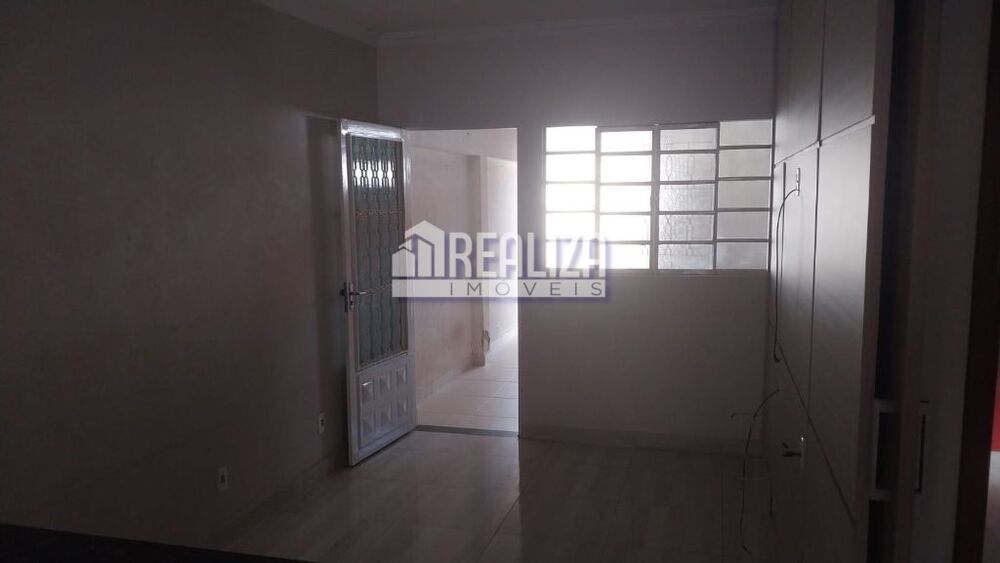 Casa, 2 quartos, 95 m² - Foto 1