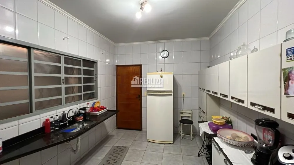 Casa, 3 quartos, 157 m² - Foto 2