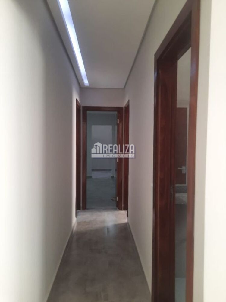 Casa à venda com 2 quartos, 175m² - Foto 12