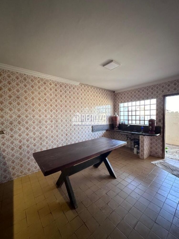 Casa, 3 quartos, 206 m² - Foto 6