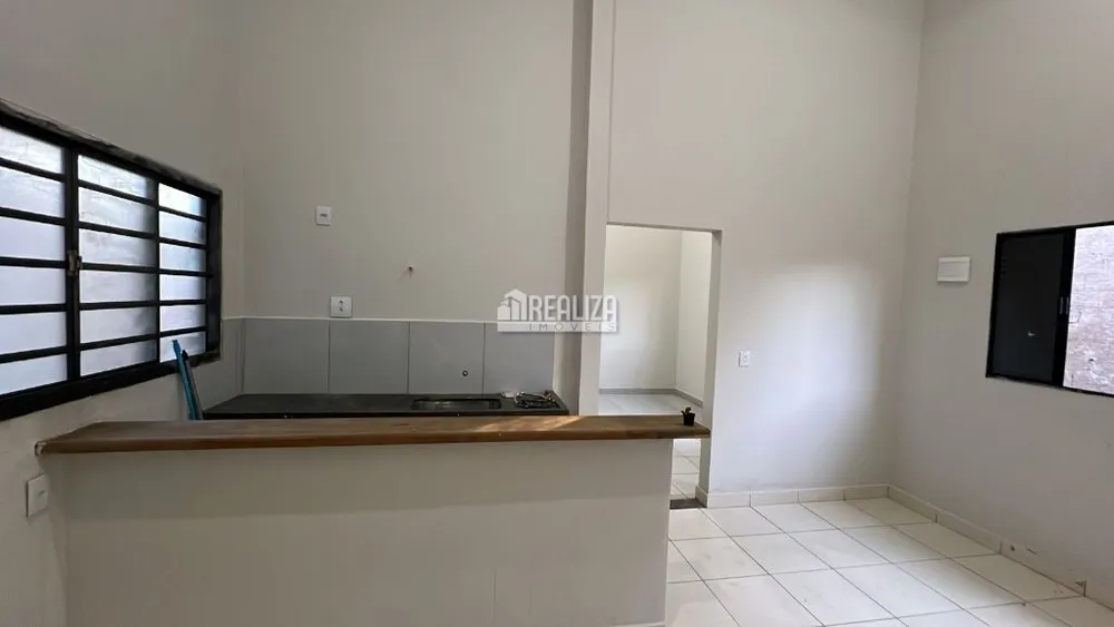 Casa, 1 quarto, 90 m² - Foto 2