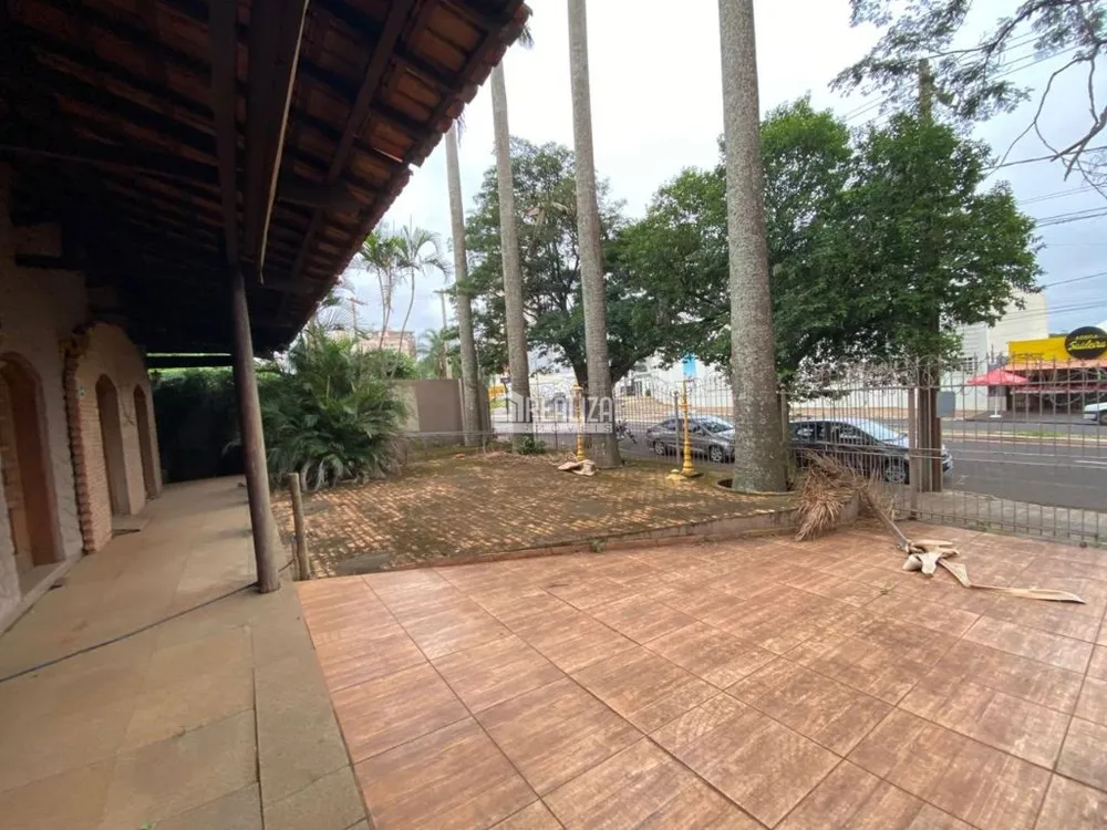 Casa, 5 quartos, 467 m² - Foto 1
