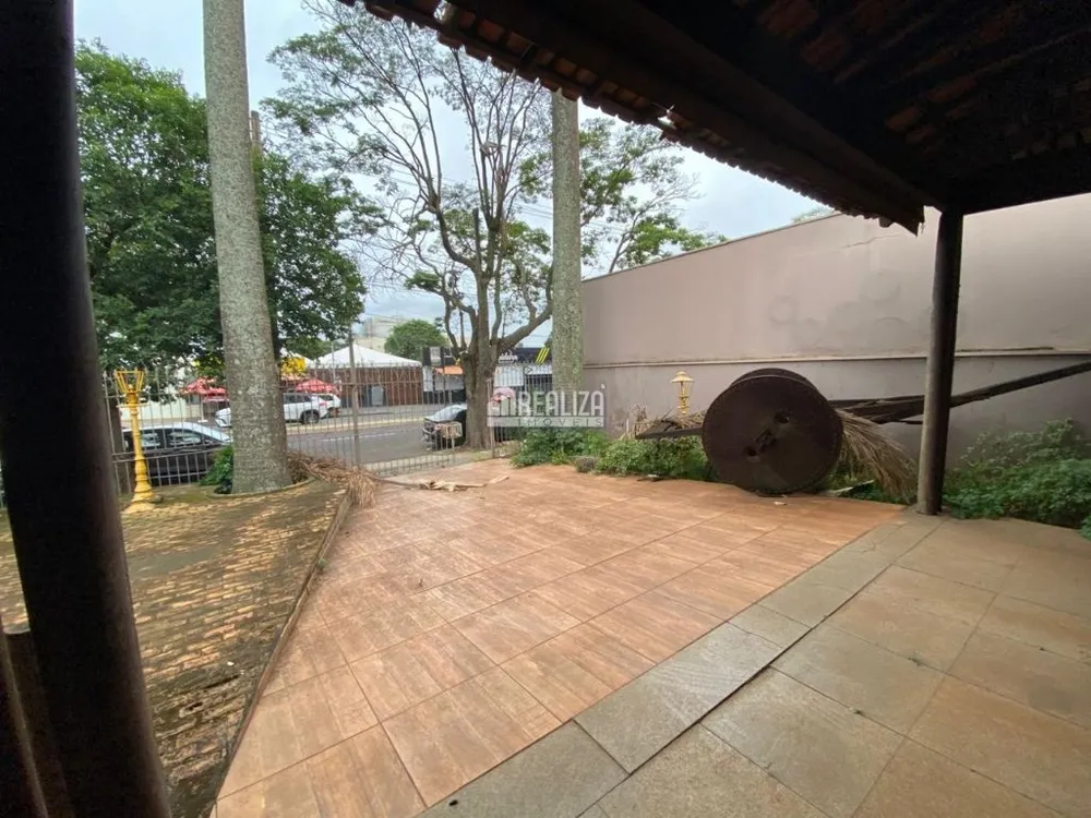 Casa, 5 quartos, 467 m² - Foto 2